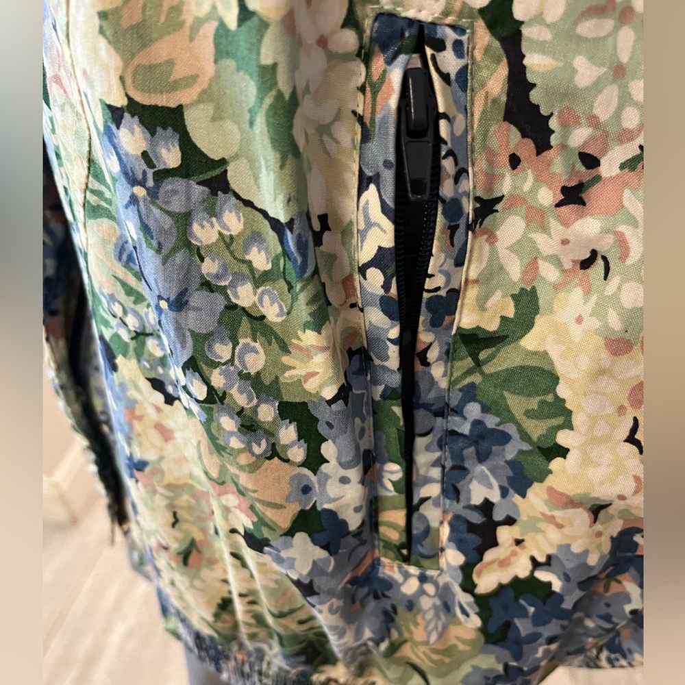 Rare Find! Vintage Ribbons Floral Lined Windbreaker Jacket - Size Large - Picture 11 of 17